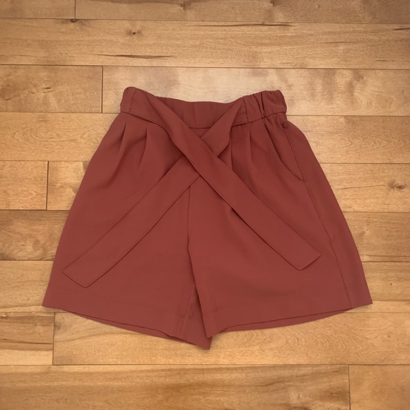 Lululemon dress shorts with front tie